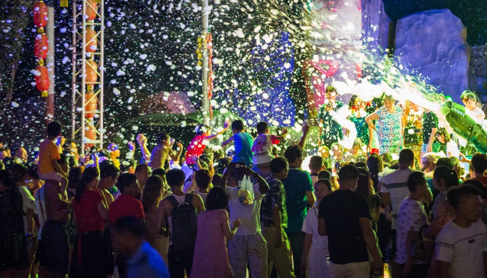 【疫情期间蹦迪跳舞，疫情期间蹦迪跳舞的句子】